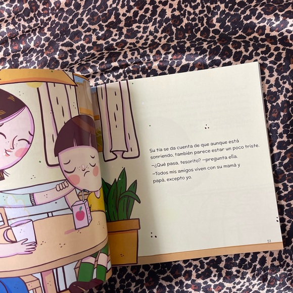 My Auntie is Awesome Children’s Book - Picture 3 of 7